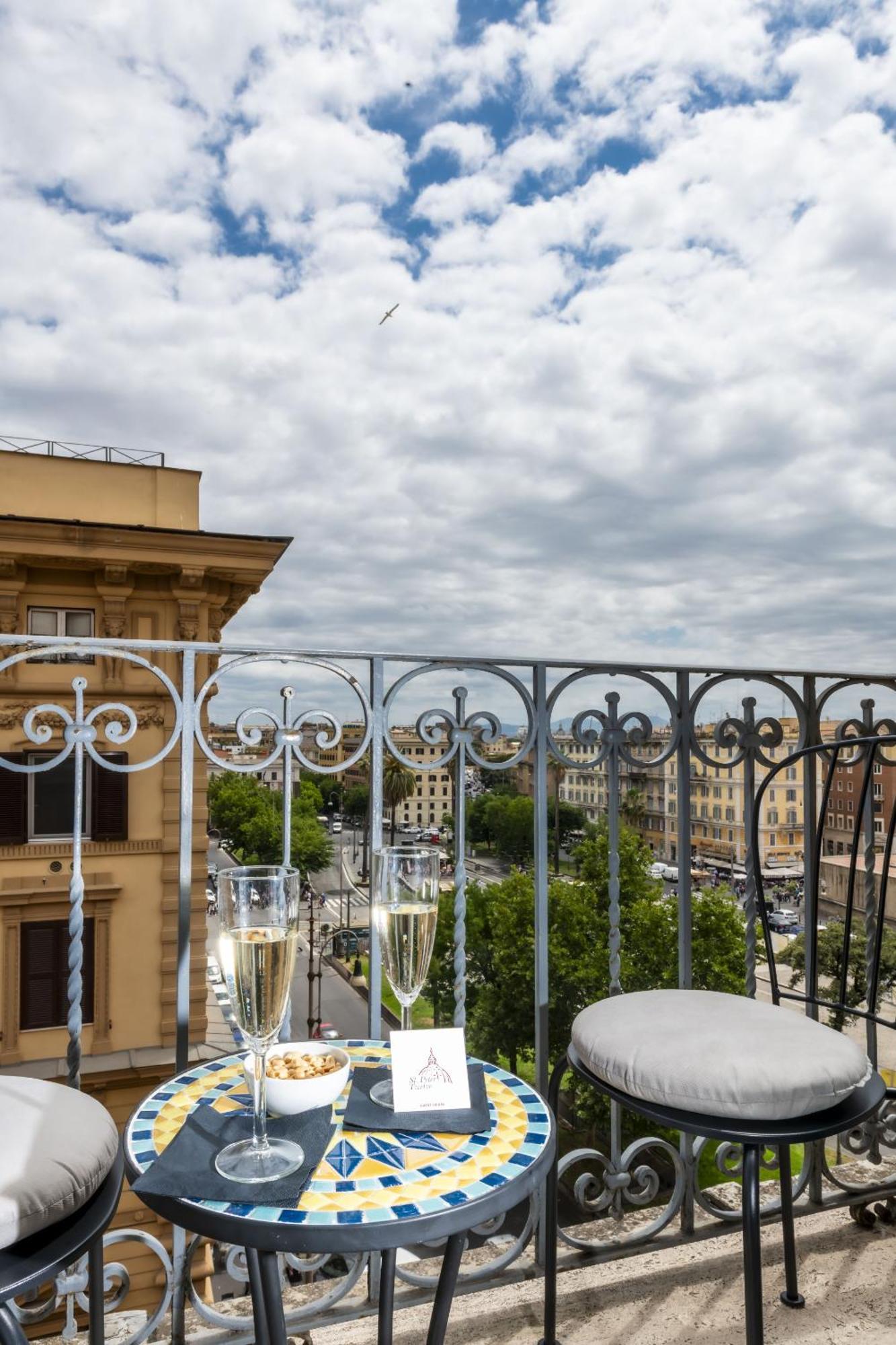 Bed and Breakfast St Peter Twelve Roma Exterior foto